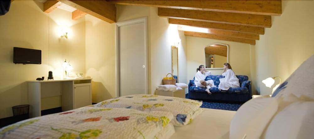 Hotel Borgo dei Poeti Wellness Resort