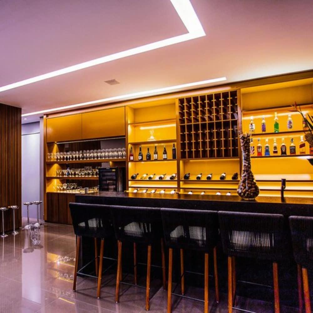 Fratele Business Hotel