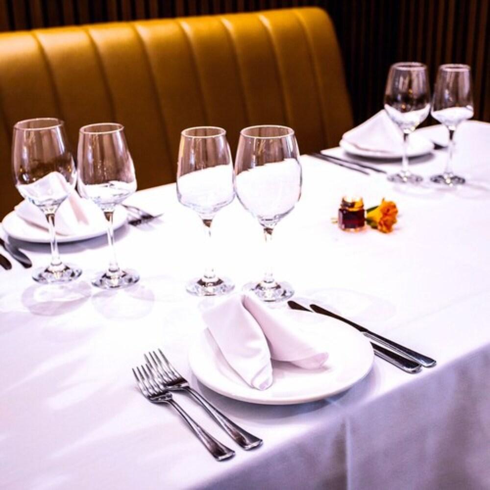 Fratele Business Hotel