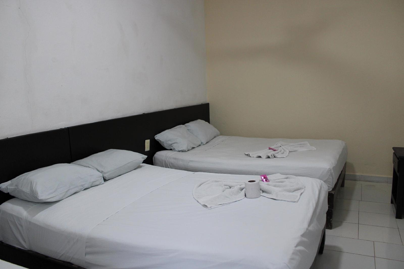 Hotel Platas
