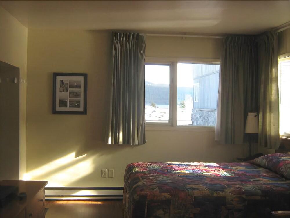 Murphy's Alaskan Inn
