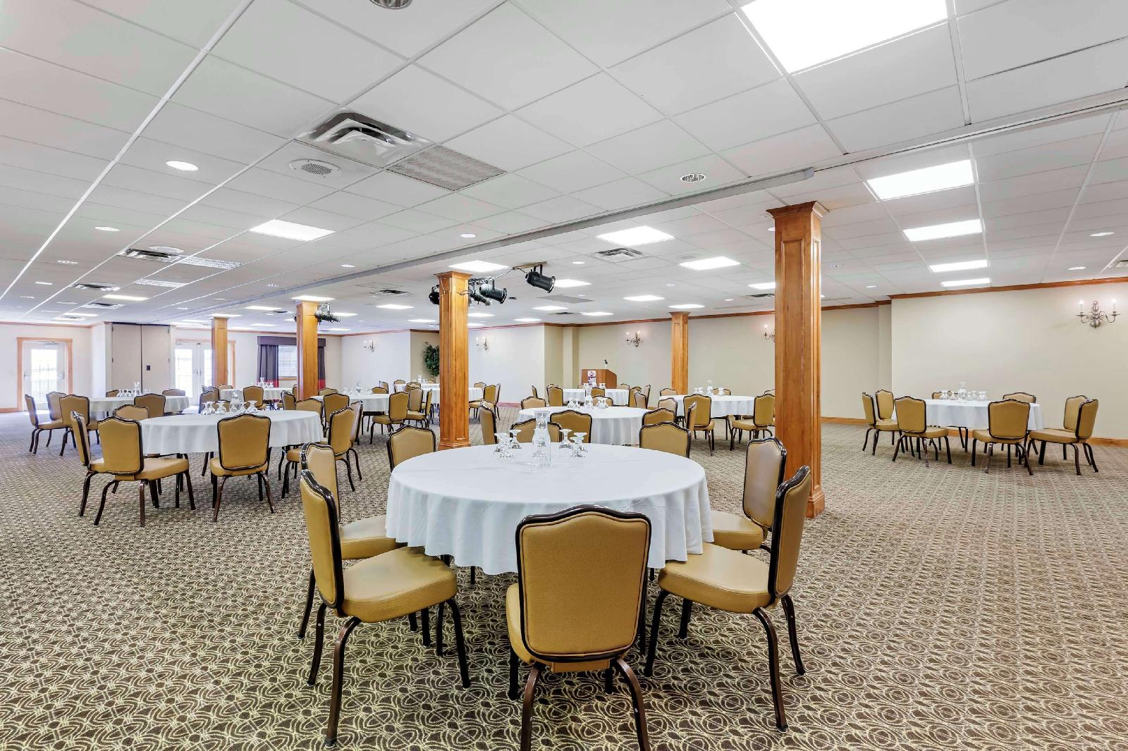 Best Western Plus Dutch Haus Inn and Suites