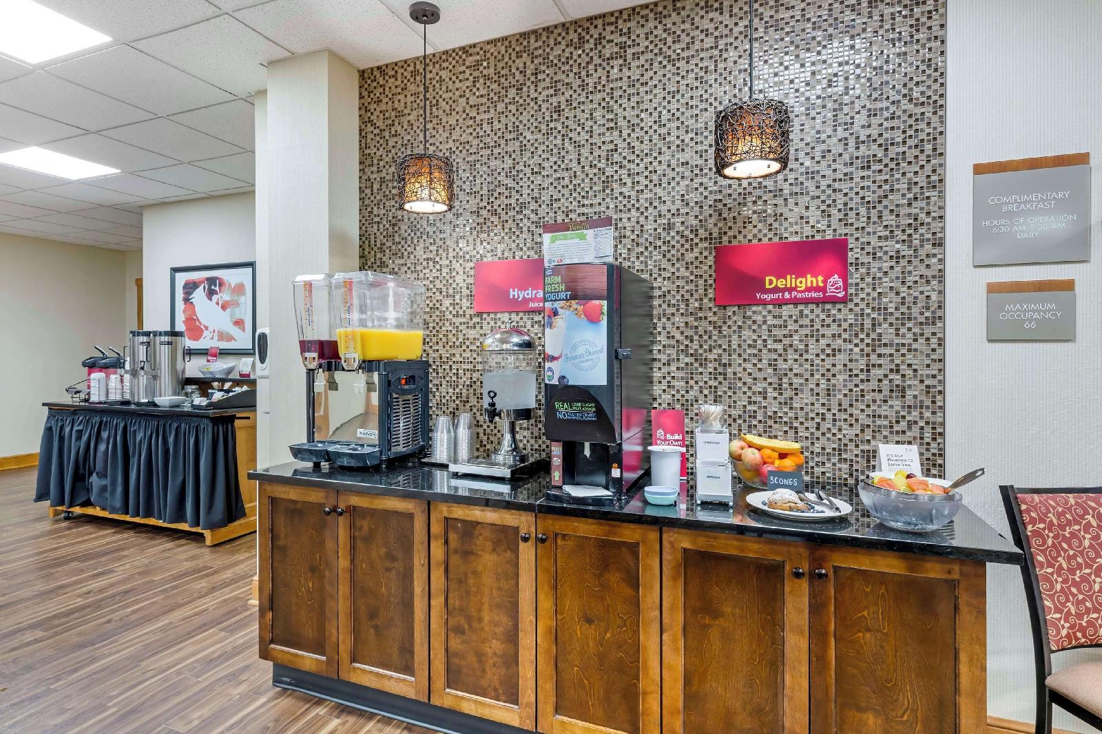 Best Western Plus Dutch Haus Inn and Suites