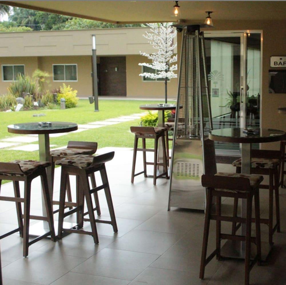 Layfer Express and Hotel Inn Cordoba