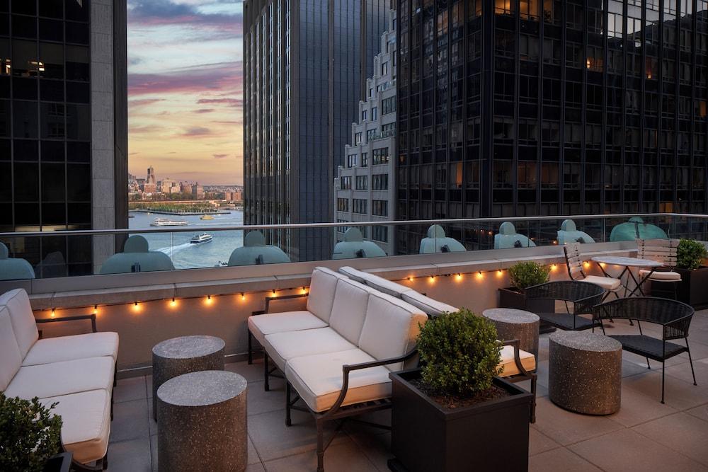 The Wall Street Hotel