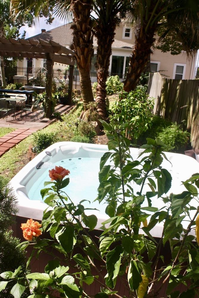 Canal Street Inn Bed and Breakfast
