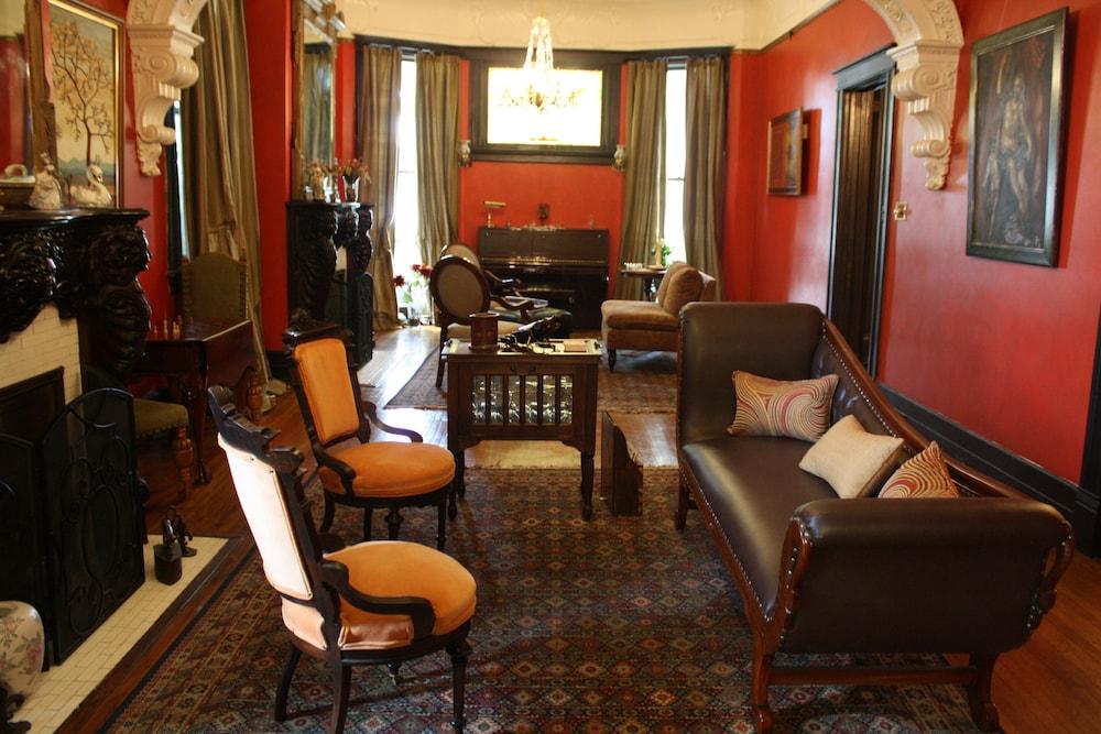 Canal Street Inn Bed and Breakfast