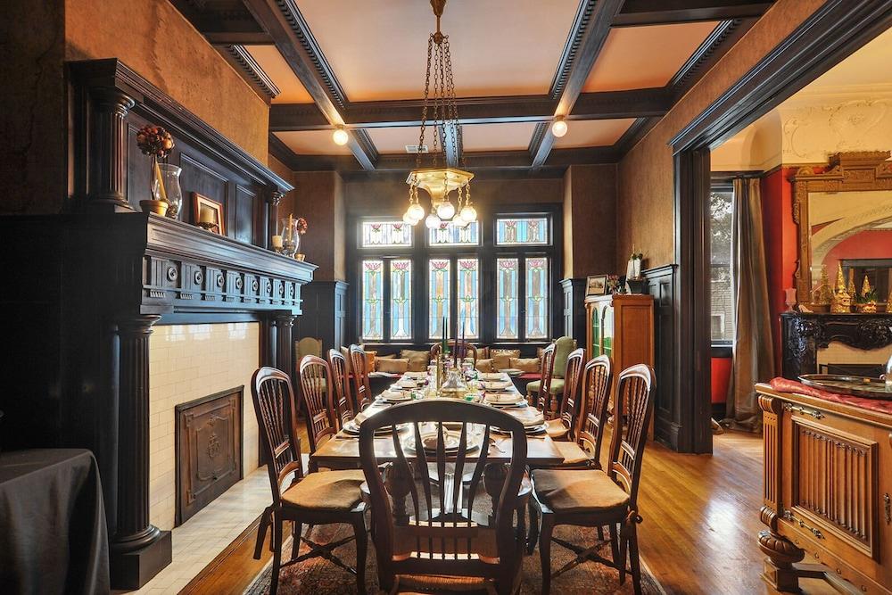 Canal Street Inn Bed and Breakfast