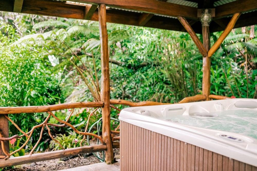 Kilauea Lodge