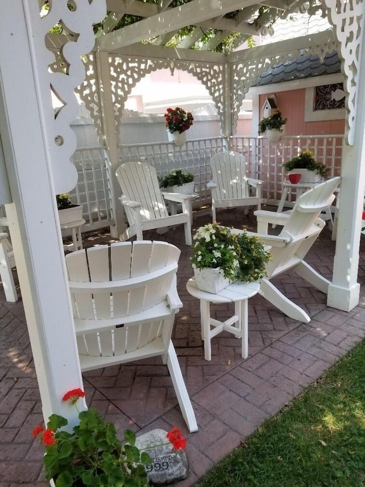 Boardwalk Plaza Hotel