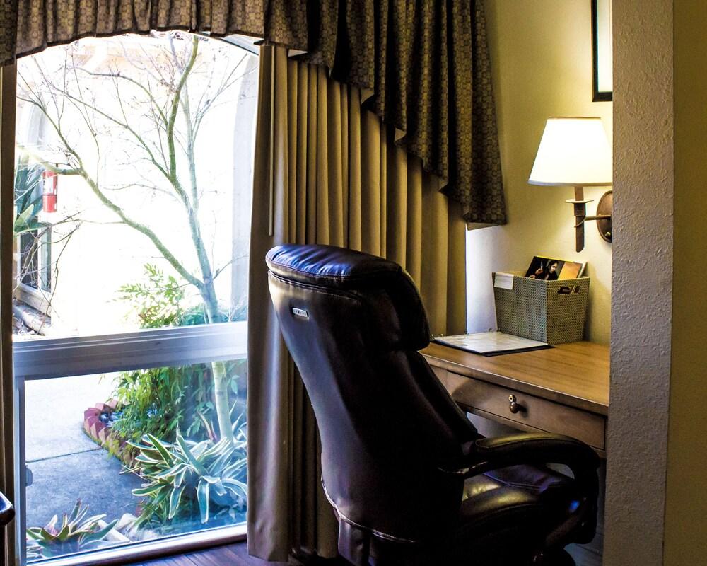 Los Gatos Garden Inn