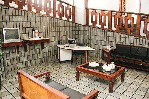 Shalako Hotel