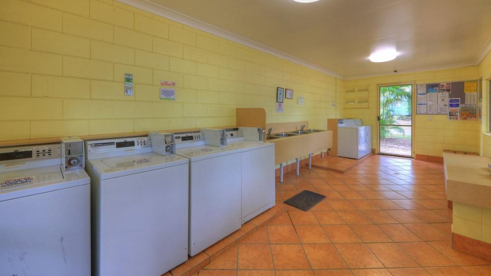 Aussie Outback Oasis Cabin & Van Village