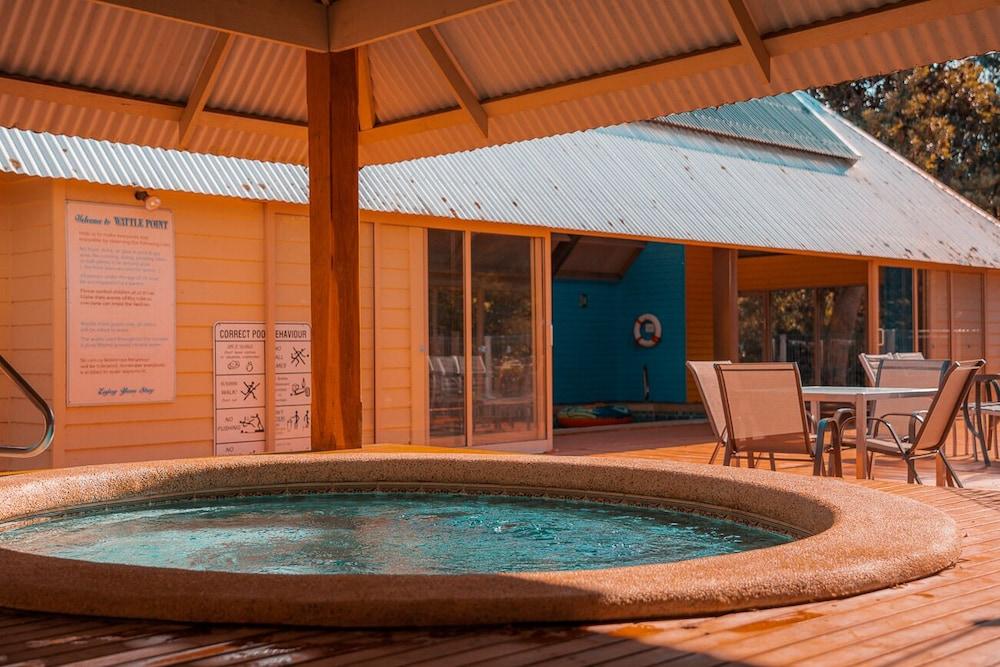 Waterfront Retreat at Wattle Point