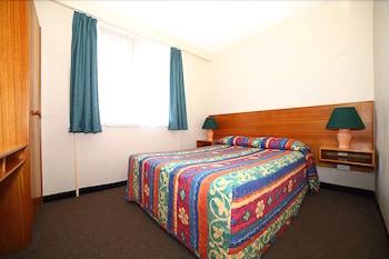 Country Gardens Motel