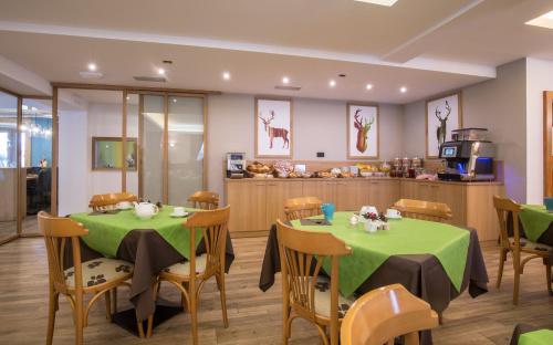 Alpen Color Tonale Hotel
