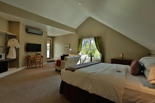 Hanford House Inn