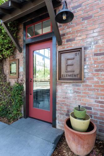 Hanford House Inn