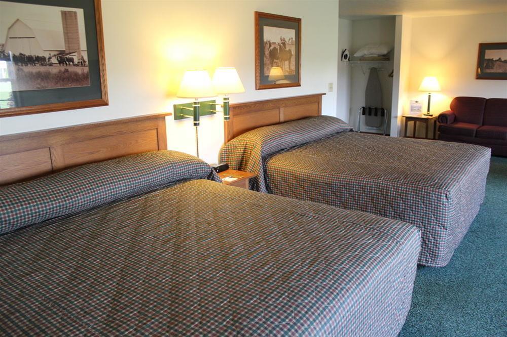 Farmstead Inn & Conference Center