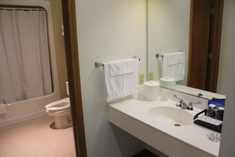 Farmstead Inn & Conference Center