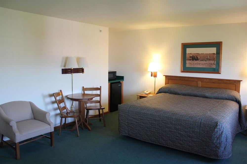 Farmstead Inn & Conference Center