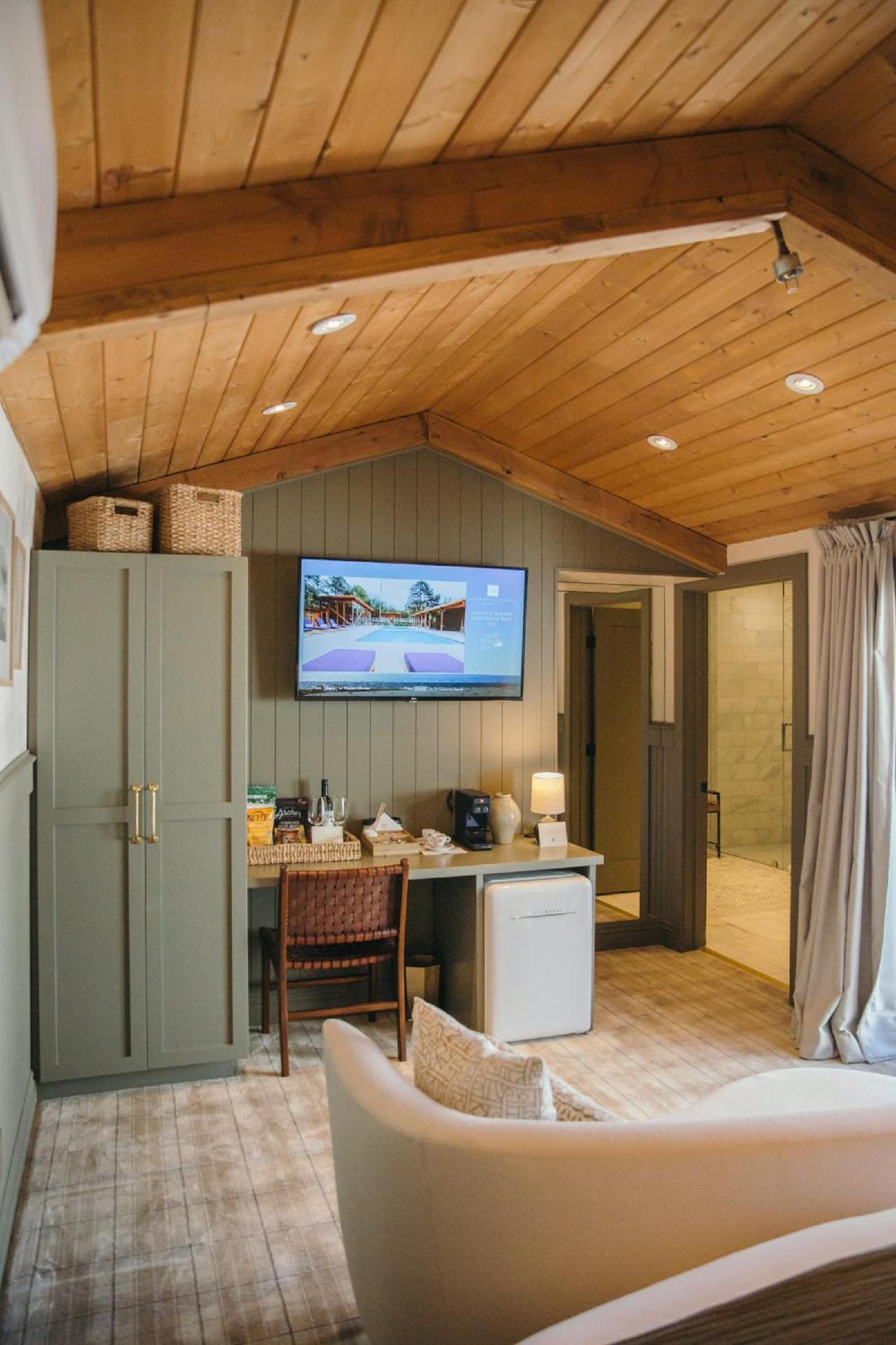 Calamigos Guest Ranch