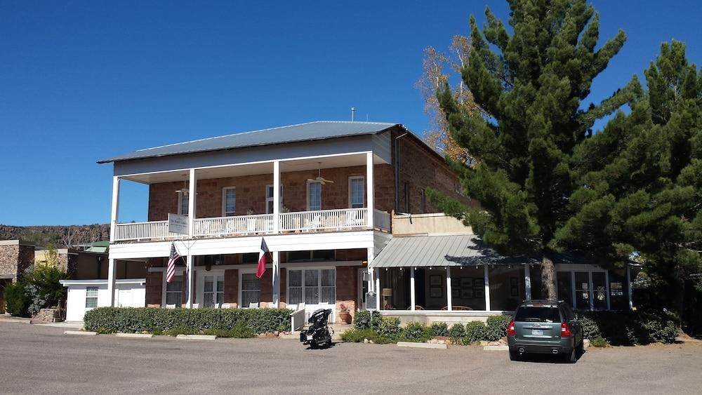 The Hotel Limpia