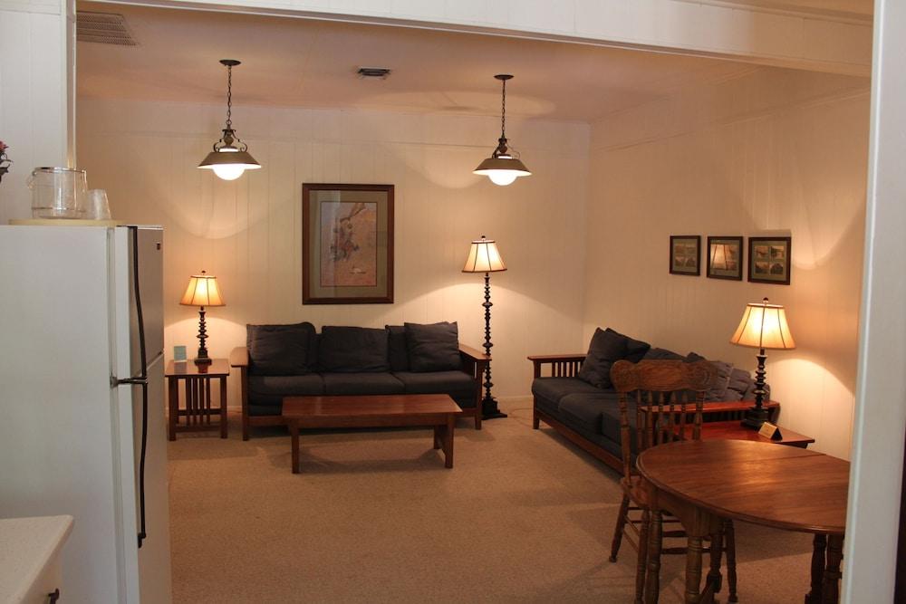The Hotel Limpia