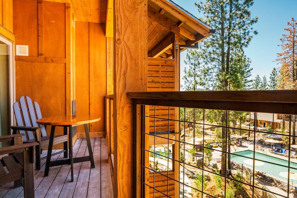 Rush Creek Lodge at Yosemite