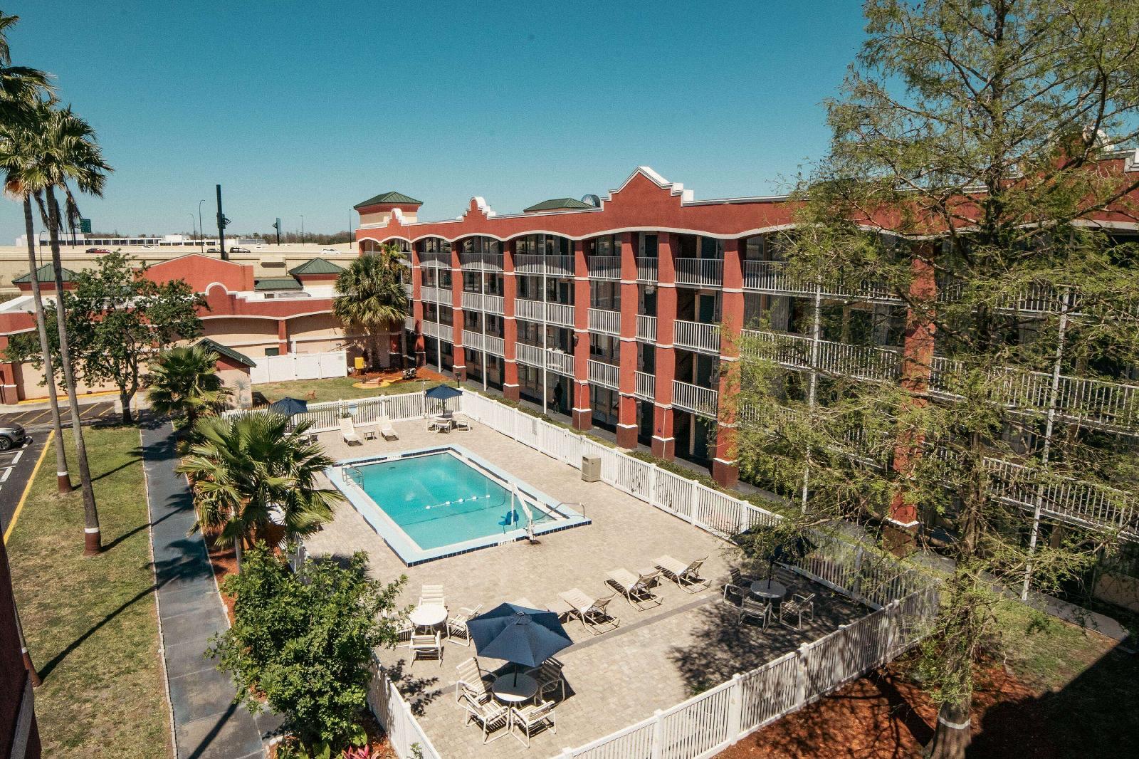 Americas Best Inn & Suites