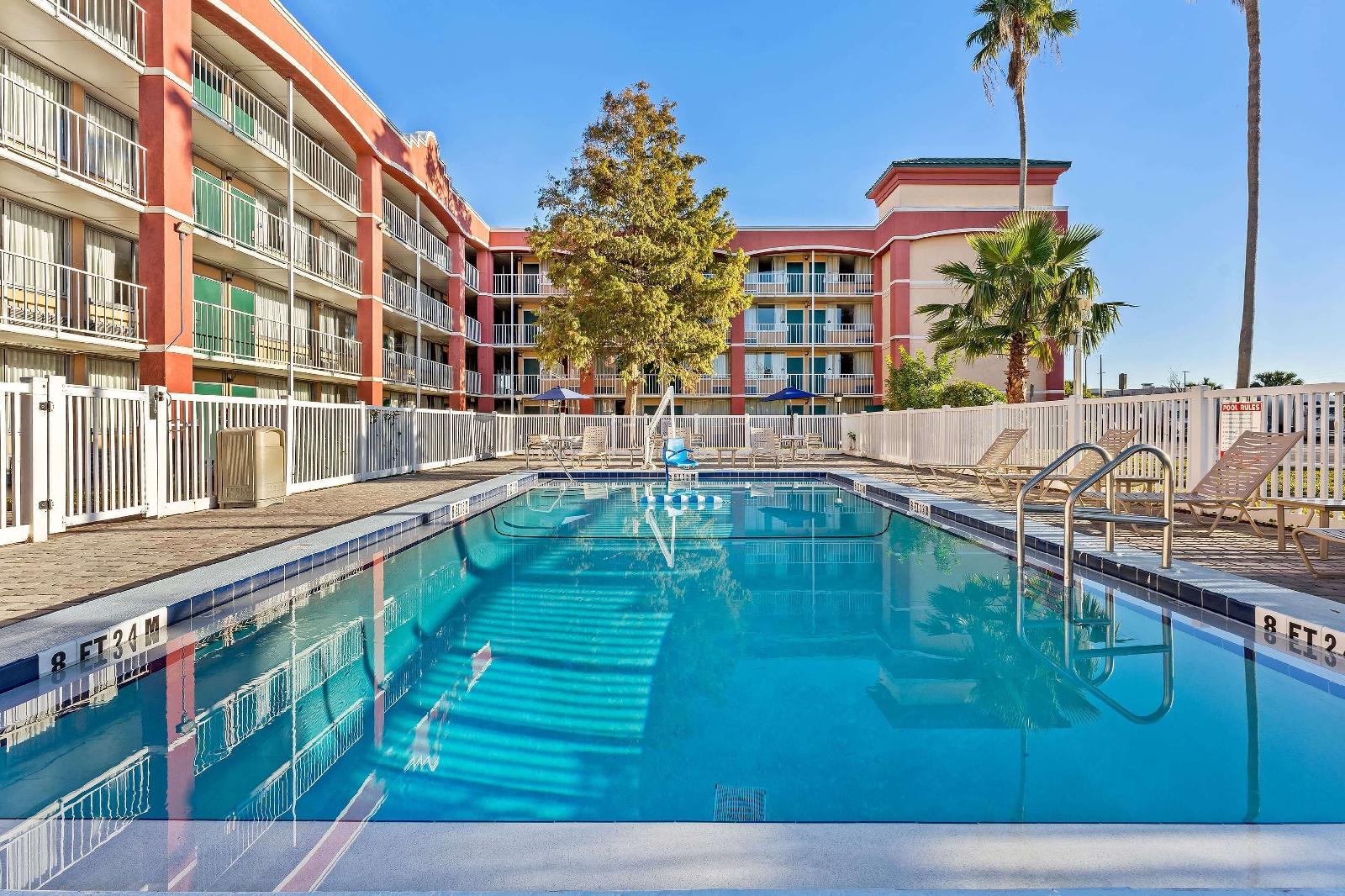 Americas Best Inn & Suites