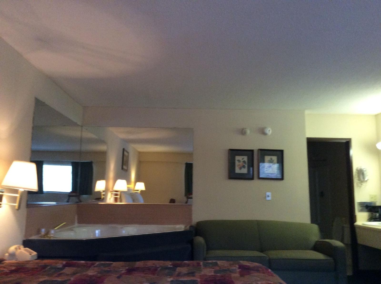 Americas Best Inn & Suites
