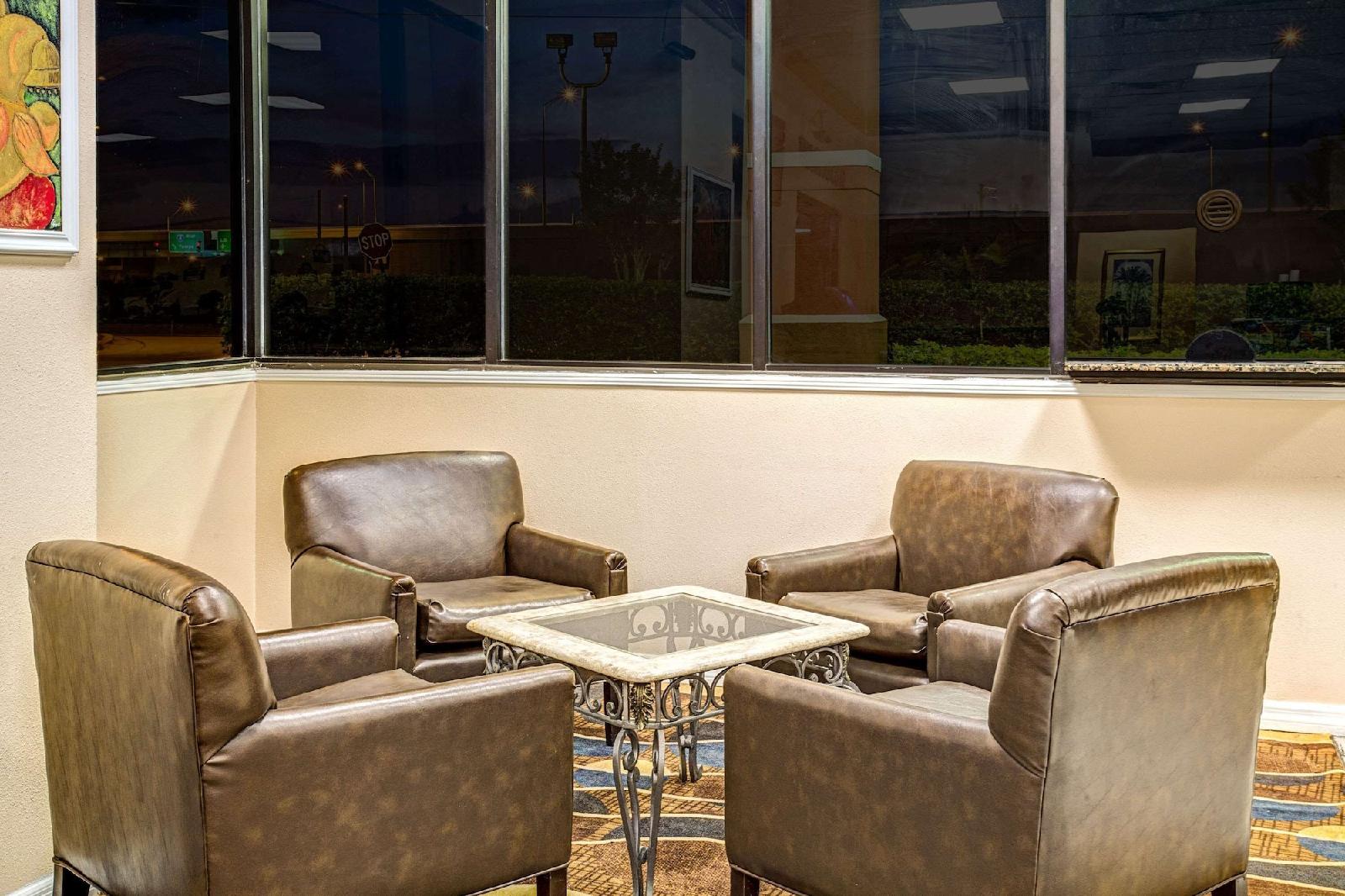 Americas Best Inn & Suites