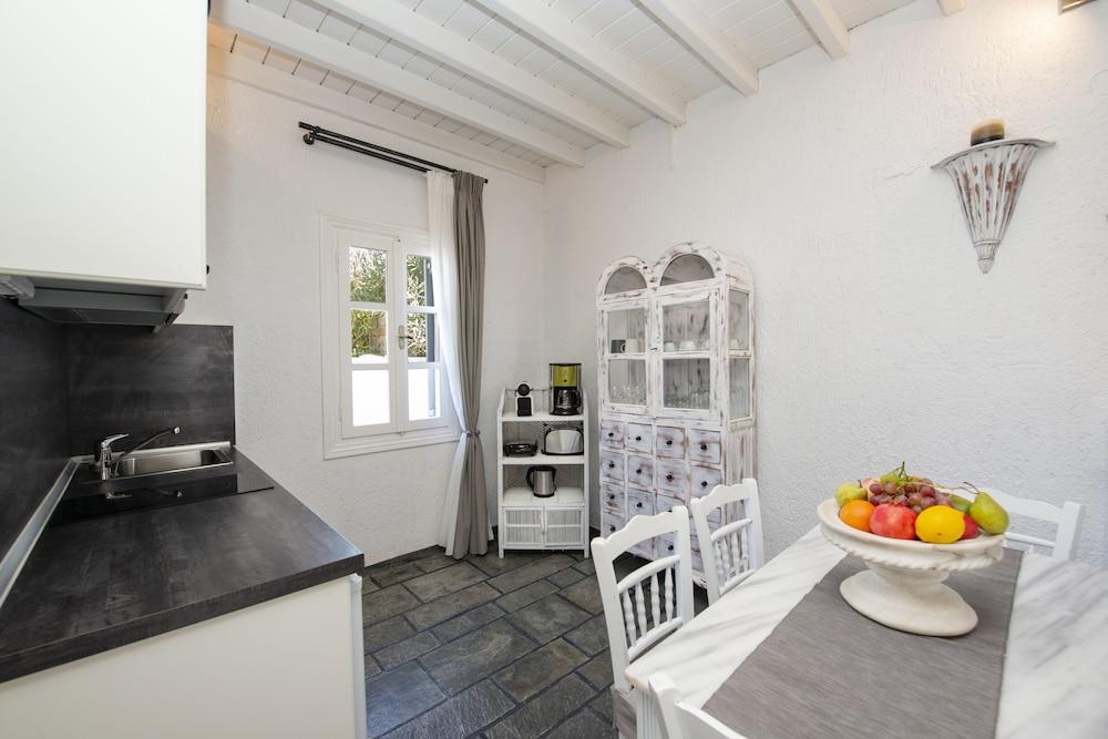Thalasses Villas