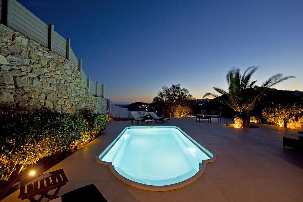 Thalasses Villas