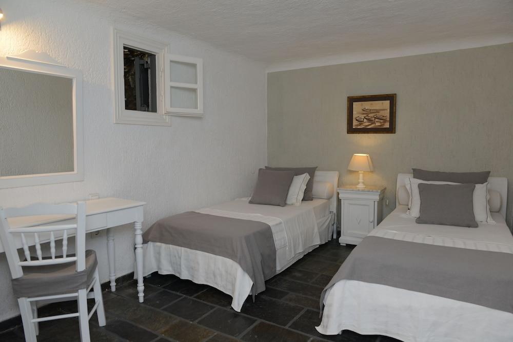 Thalasses Villas