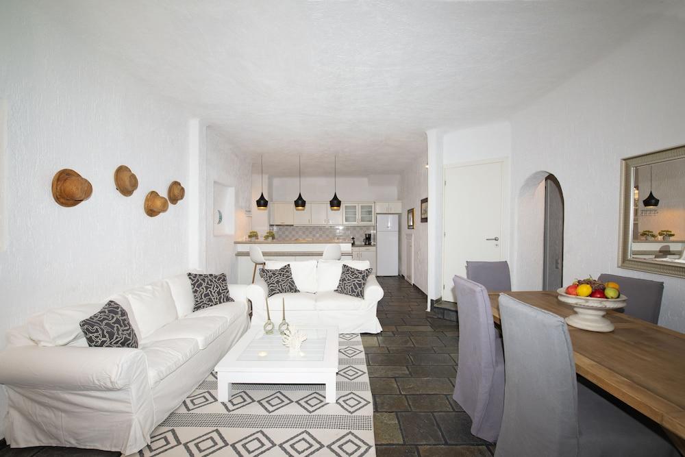 Thalasses Villas