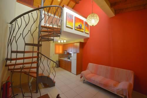 Megali Luxuries Apartments