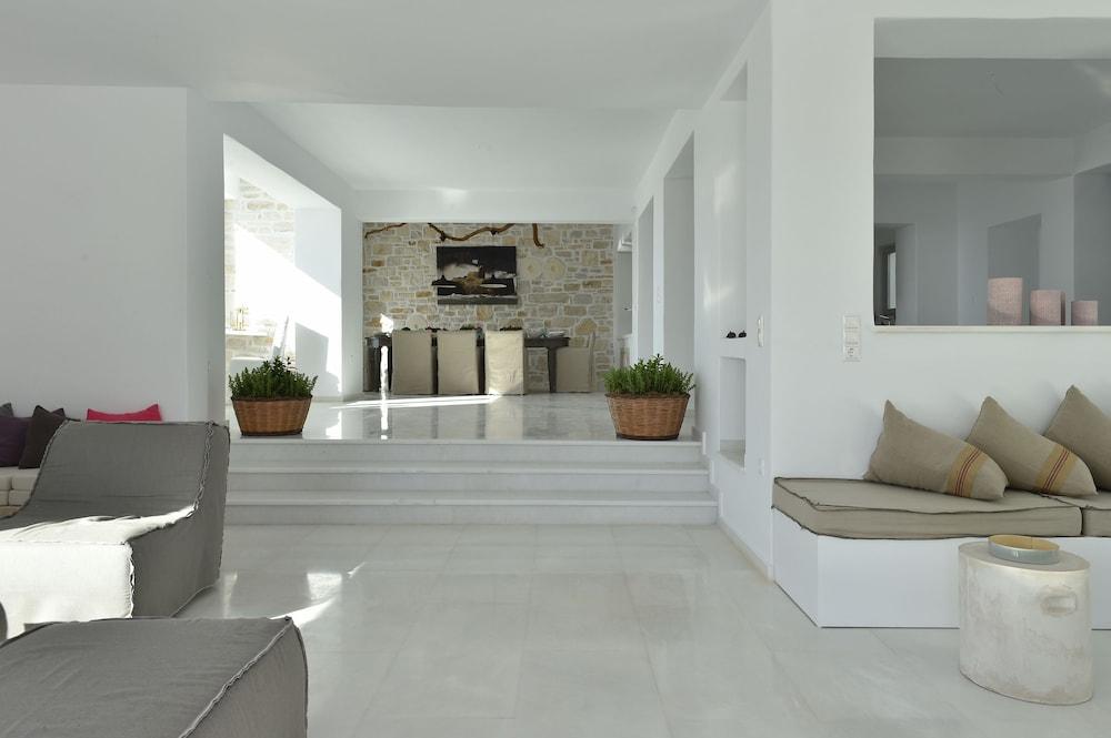 Villa Aethra