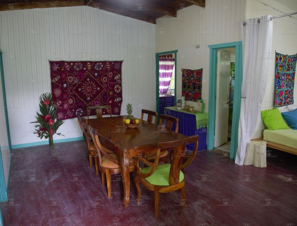 Cinco Ceibas Rainforest Reserve and Adventure Park