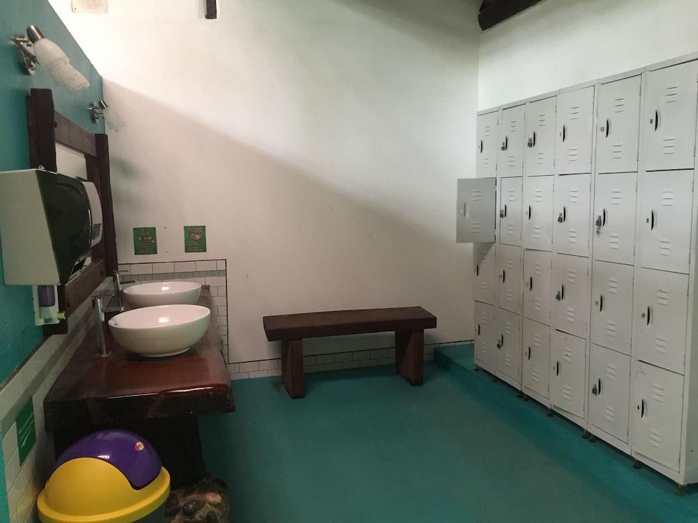 Cinco Ceibas Rainforest Reserve and Adventure Park