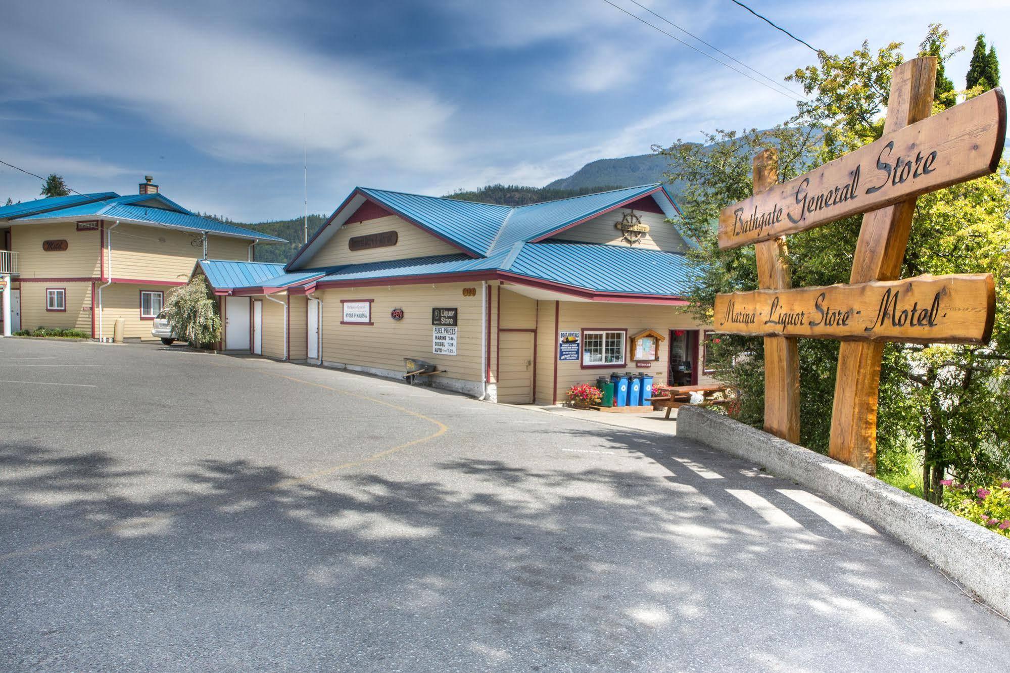 Bathgate Resort & Marina
