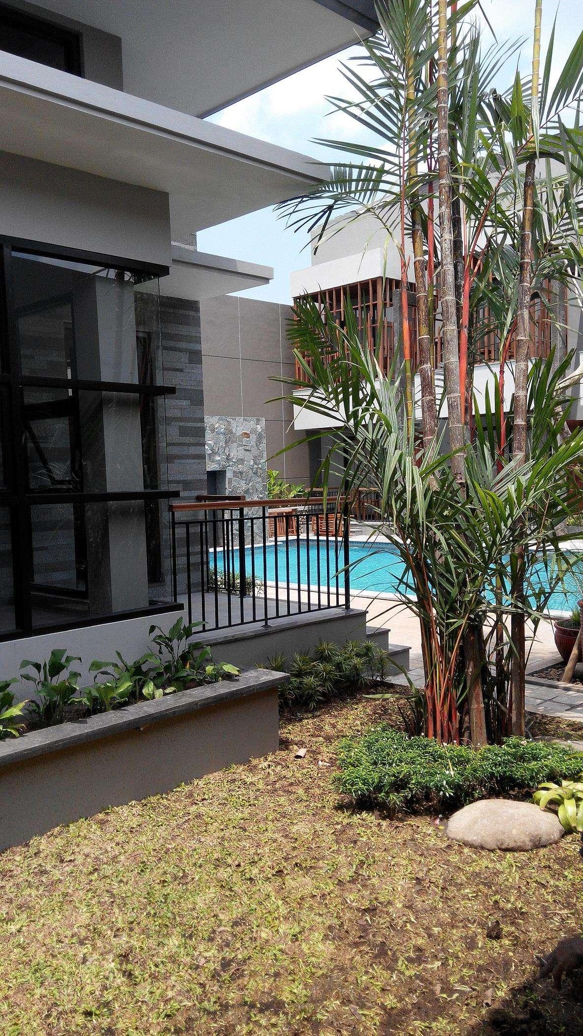 Grand Laguna Hotel & Villa