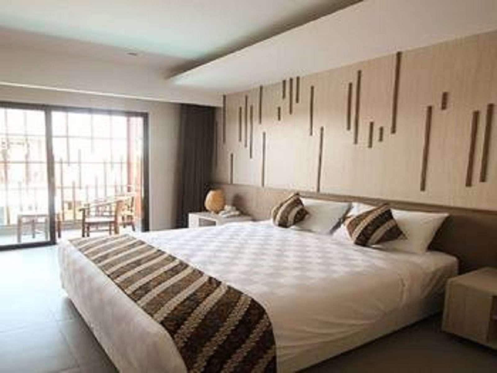 Grand Laguna Hotel & Villa