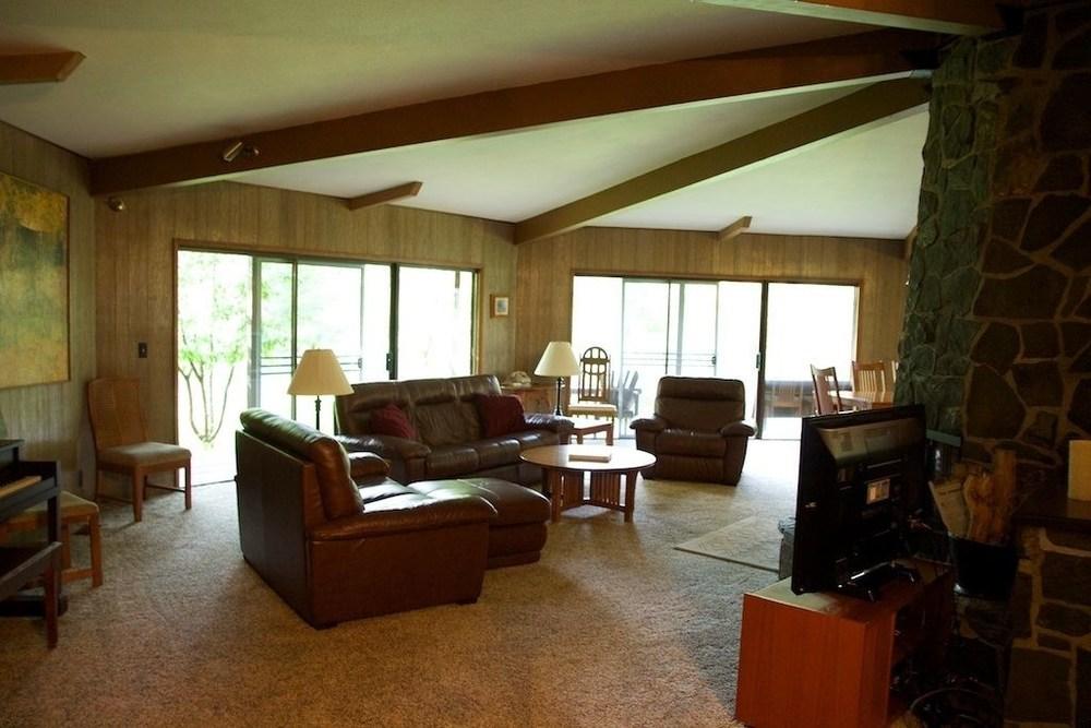 The Wayfarer Resort
