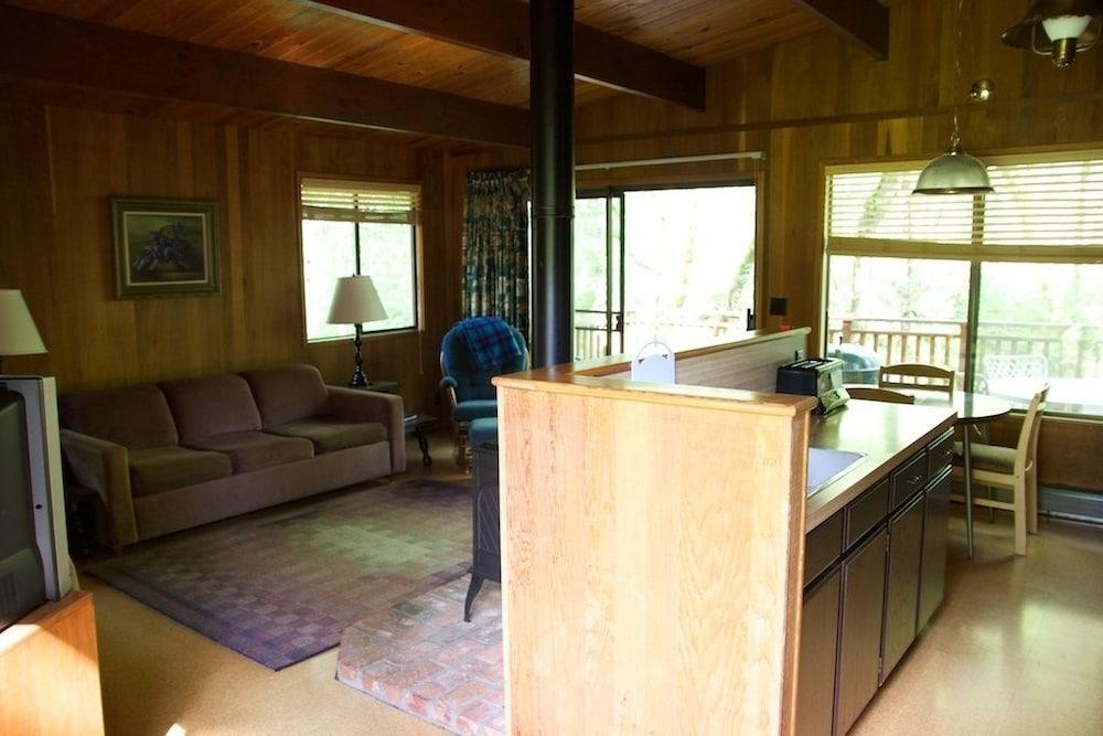 The Wayfarer Resort