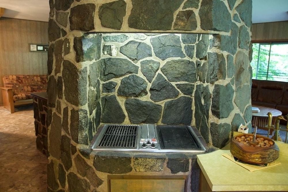 The Wayfarer Resort