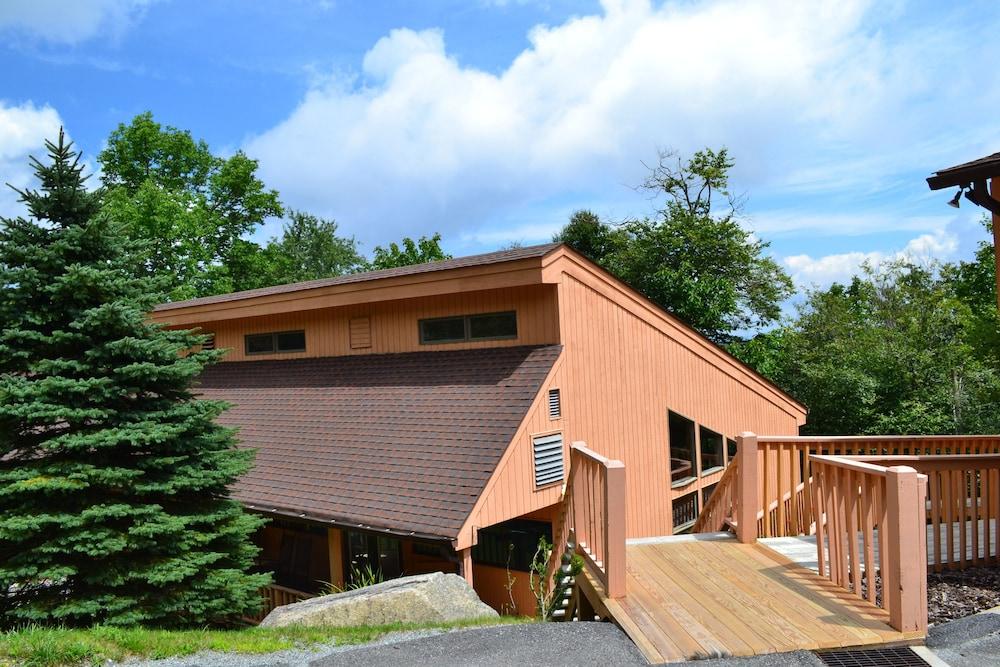 Cedar Village