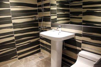 Bears Town Tower Condo