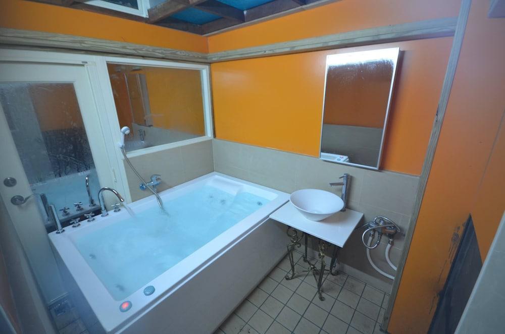 Wild Thyme Eco Guest House